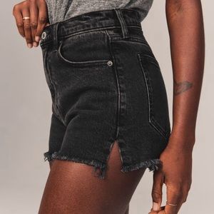 Abercrombie & Fitch The Mom Short